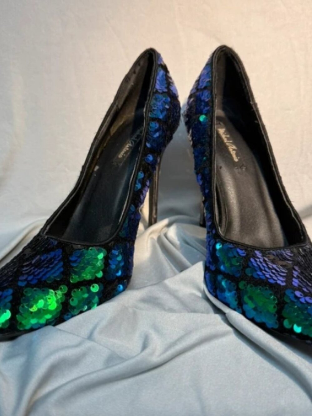 Michael Antonio Size 9 Mermaid Sequined Stiletto Heels